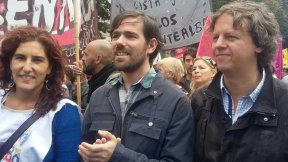 Del Caño: “Esta masiva marcha es la respuesta a los ataques de Vidal”