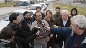 Impiden conferencia de prensa del Frente de Izquierda en la Legislatura de Neuquén: denuncian militarización