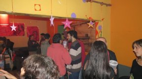 Fiesta, cumpleaños y solidaridad con LEAR