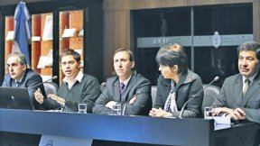 Negociados para los empresarios y especuladores, techo salarial para los trabajadores