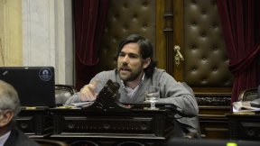 Del Caño: “El Presupuesto 2016 es una ficción completa”