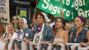 Madres de Plaza de Mayo apoyan la candidatura de la nieta restituida María Victoria Moyano 