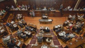 Legisladores de Mendoza escucharán a los docentes