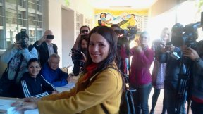 Votó Noelia Barbeito, la candidata del FIT en Mendoza