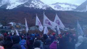 Corte en Rosario: no a las detenciones de los dirigentes sindicales de Tierra del Fuego.