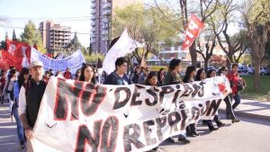 Neuquén: Marcharon a Gendarmería contra represión y despidos en Lear