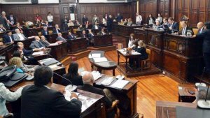 La Cámara de Diputados de Mendoza también repudió las agresiones a Del Caño
