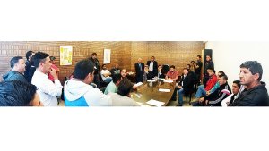 Diputados recibieron a los trabajadores de la fábrica Tarcol de Maipú