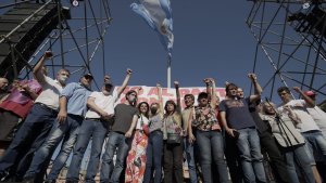 "Esta es la Plaza de los que decimos NO al FMI en Argentina"
