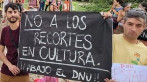 Diputados de izquierda se reunieron con representantes, trabajadores y estudiantes de la cultura