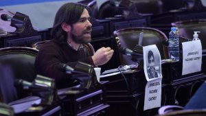 Del Caño: "No es casual que la oposición macrista también celebre el acuerdo con los acreedores" 