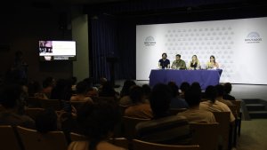 El Frente de Izquierda Unidad presentó su proyecto de ley intercosecha para trabajadores rurales de todo el país